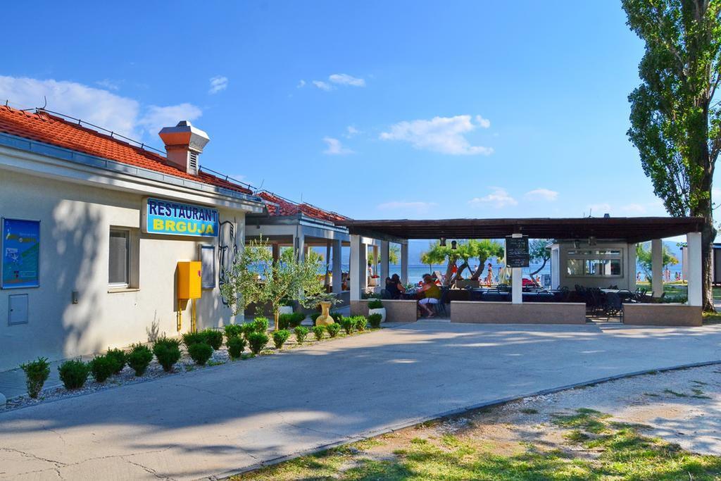Lct Apartment Laura Omiš Exterior foto
